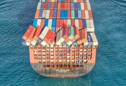 TẠI SAO CÁC CONTAINER BỊ RƠI XUỐNG BIỂN? AI SẼ LÀ NGƯỜI CHỊU TRÁCH NHIỆM? PHẢI LÀM GÌ ĐỂ GIẢM THIỂU TÌNH TRẠNG NÀY?